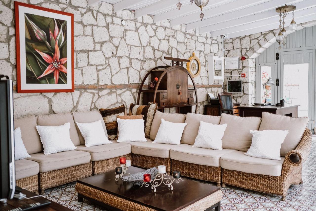 Deruni Butik Hotel Ізмір Екстер'єр фото